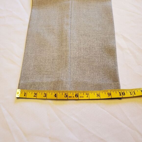 Alfred Dunner Ladies Petite Suit in Light Gray Jacket Size 10P Pants Size 12P - Picture 3 of 15